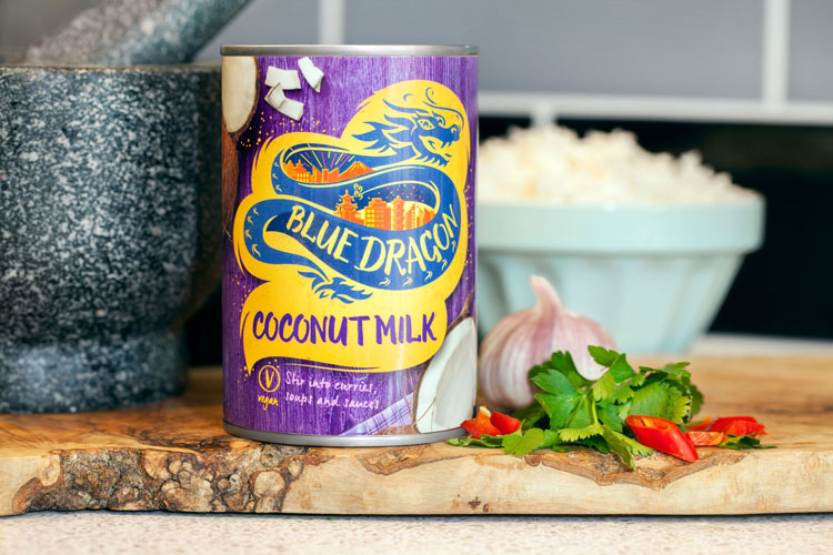 東亞食品品牌藍(lán)龍(Blue Dragon)視覺識(shí)別和包裝設(shè)計(jì)